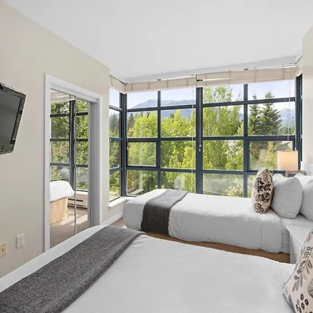 Alpenglow Lodge Two Bedroom Apartment By Mva Whistler Exterior photo