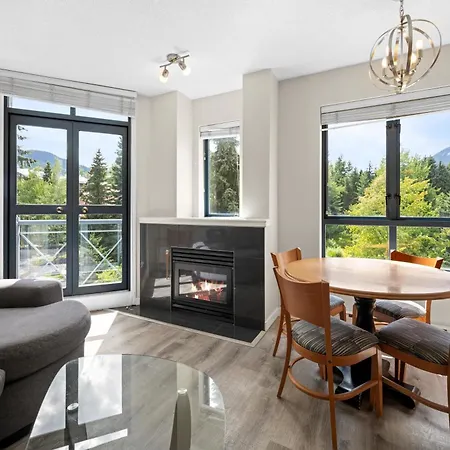 Alpenglow Lodge Two Bedroom Apartment By Mva Whistler Exterior photo