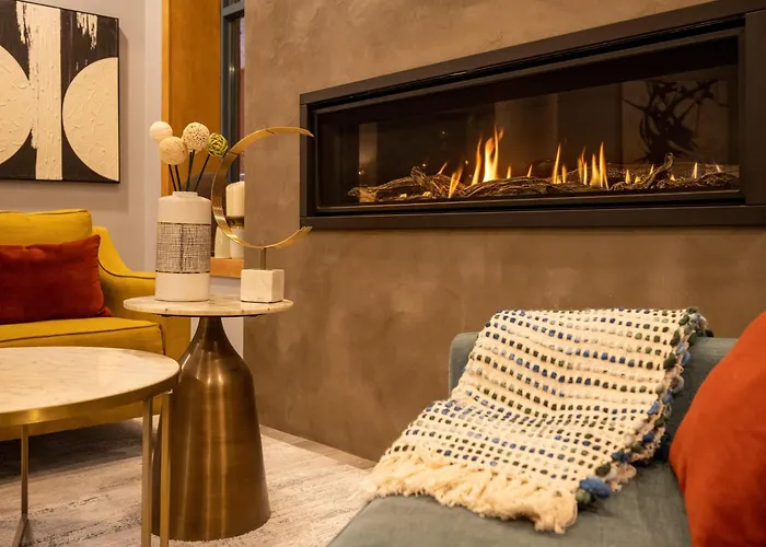 Alpenglow Lodge Two Bedroom Apartment By Mva